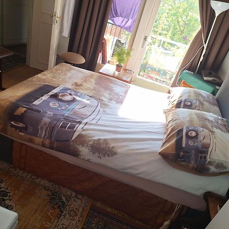 Homey Budget Bedroom Amsterdam Exterior photo