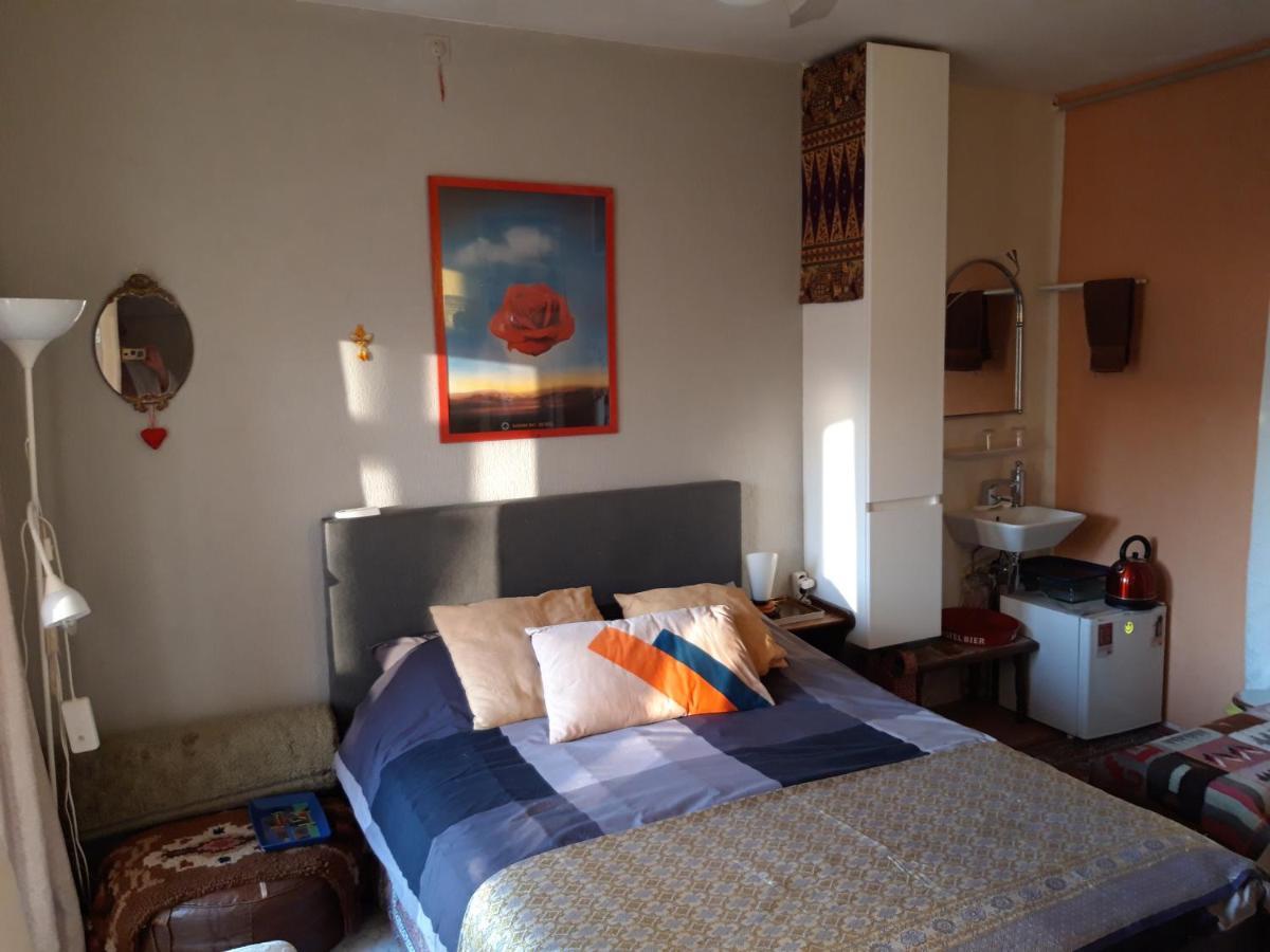 Homey Budget Bedroom Amsterdam Exterior photo