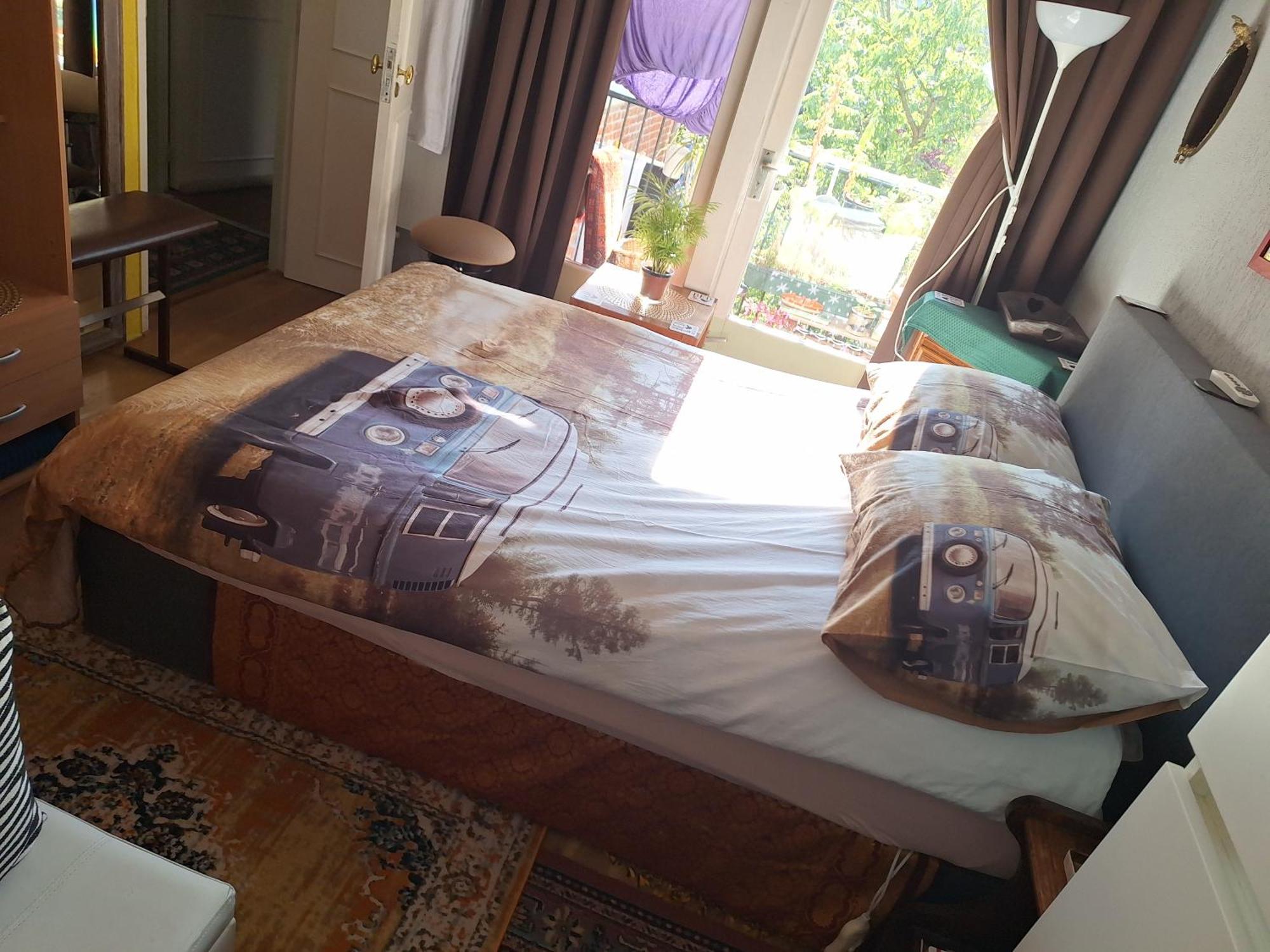 Homey Budget Bedroom Amsterdam Exterior photo